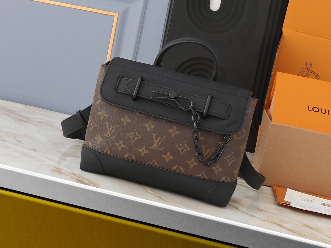 DailyWear 4221 Louis Vuitton AAA Quality Messenger Bags For Unisex