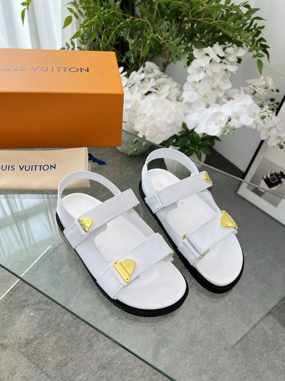 DailyWear 4399 Louis Vuitton Sandal For Women