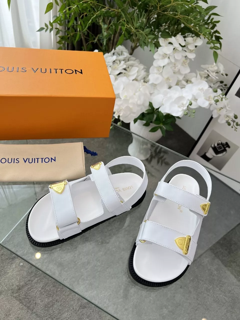 DailyWear 4399 Louis Vuitton Sandal For Women