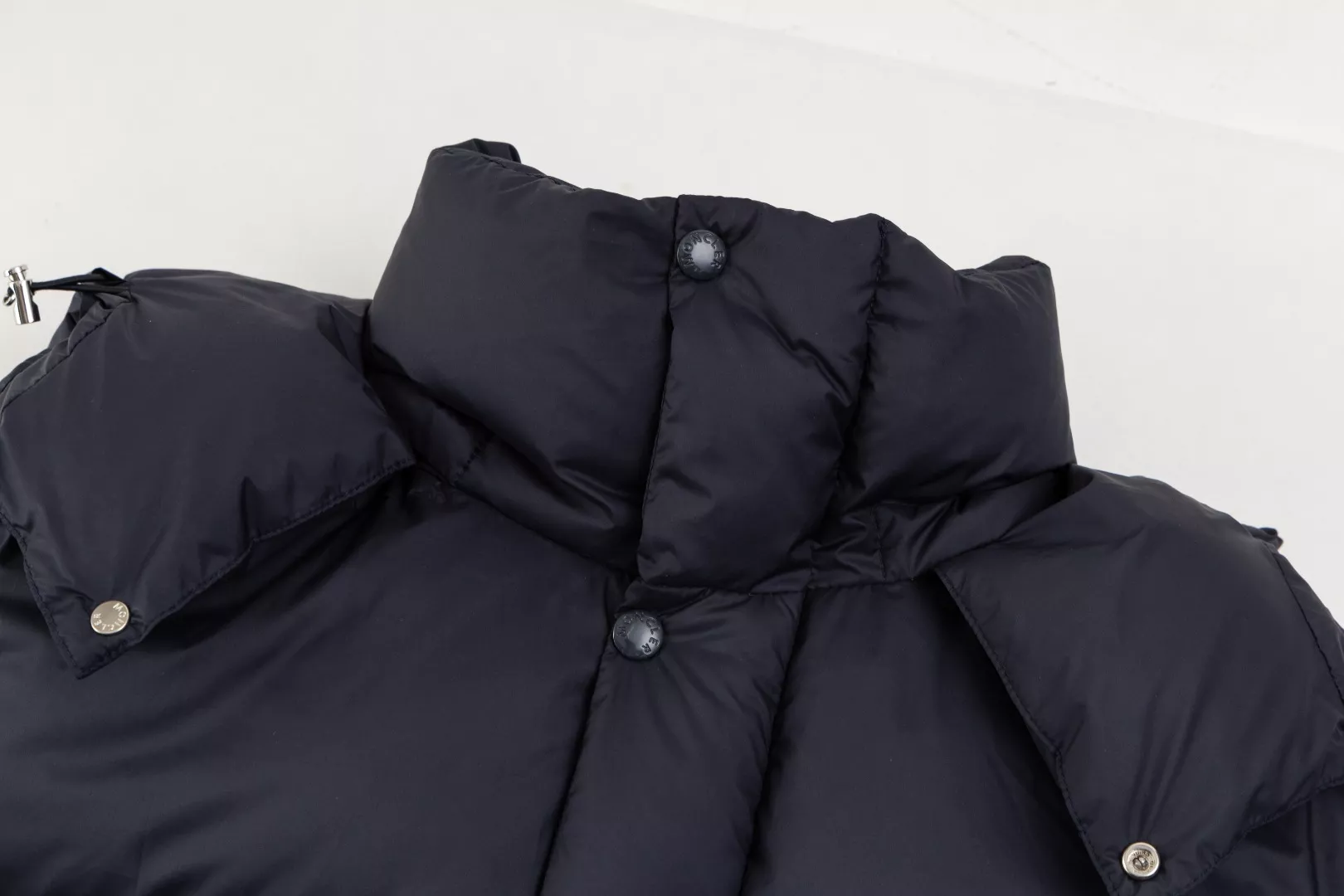 DailyWear 4437 Moncler Down Feather Coat Long Sleeved For Unisex