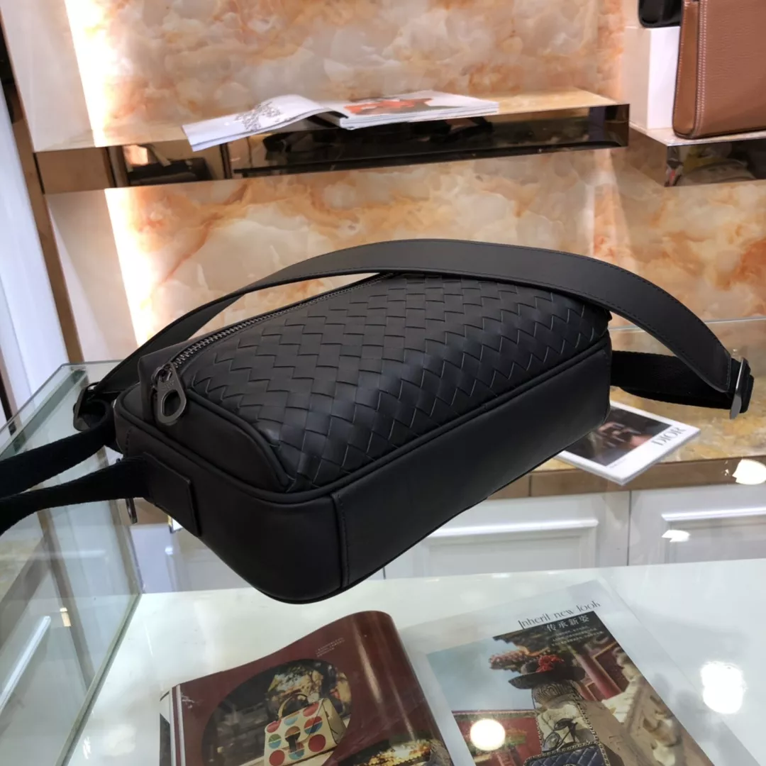 DailyWear 4525 Bottega Veneta AAA Man Messenger Bags