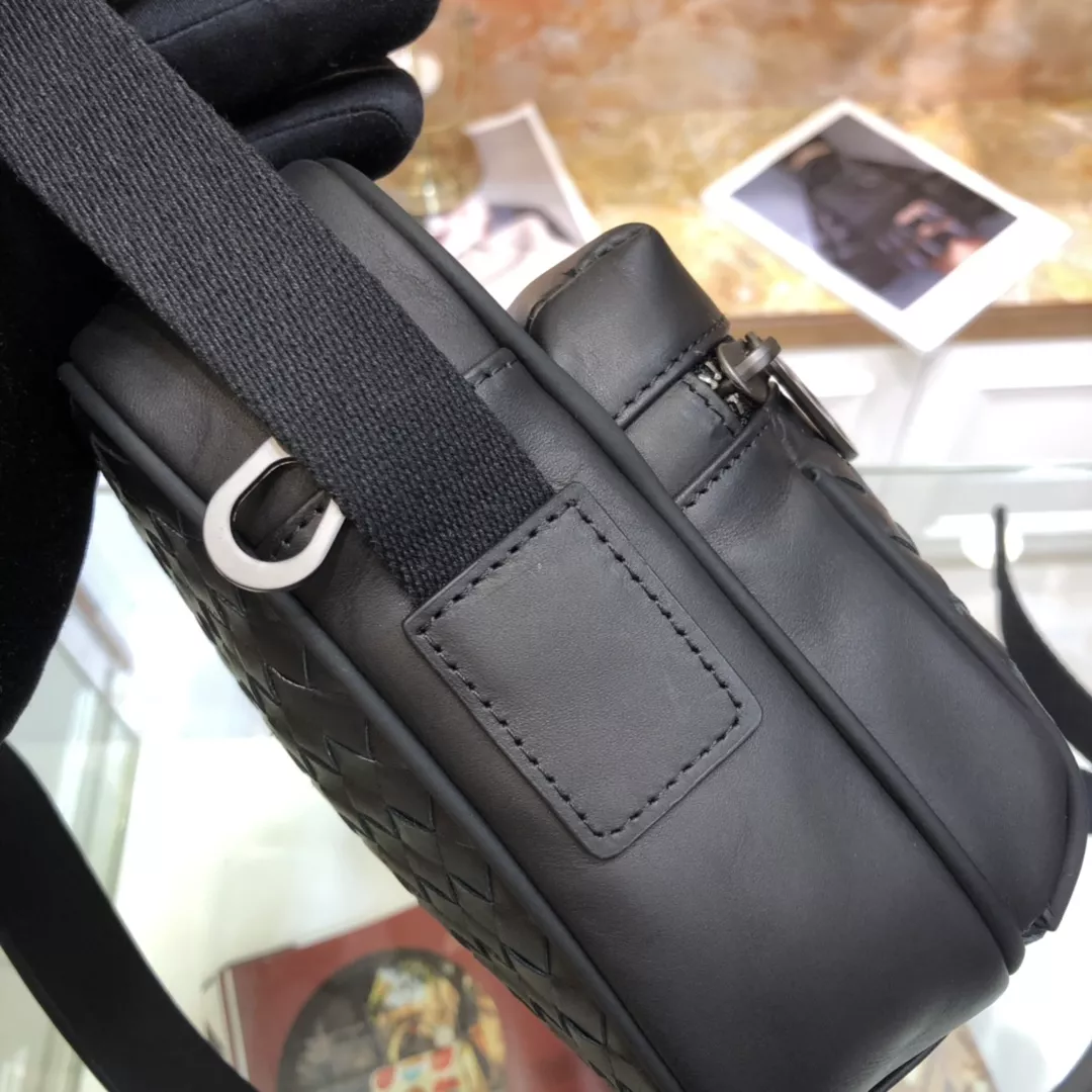 DailyWear 4525 Bottega Veneta AAA Man Messenger Bags