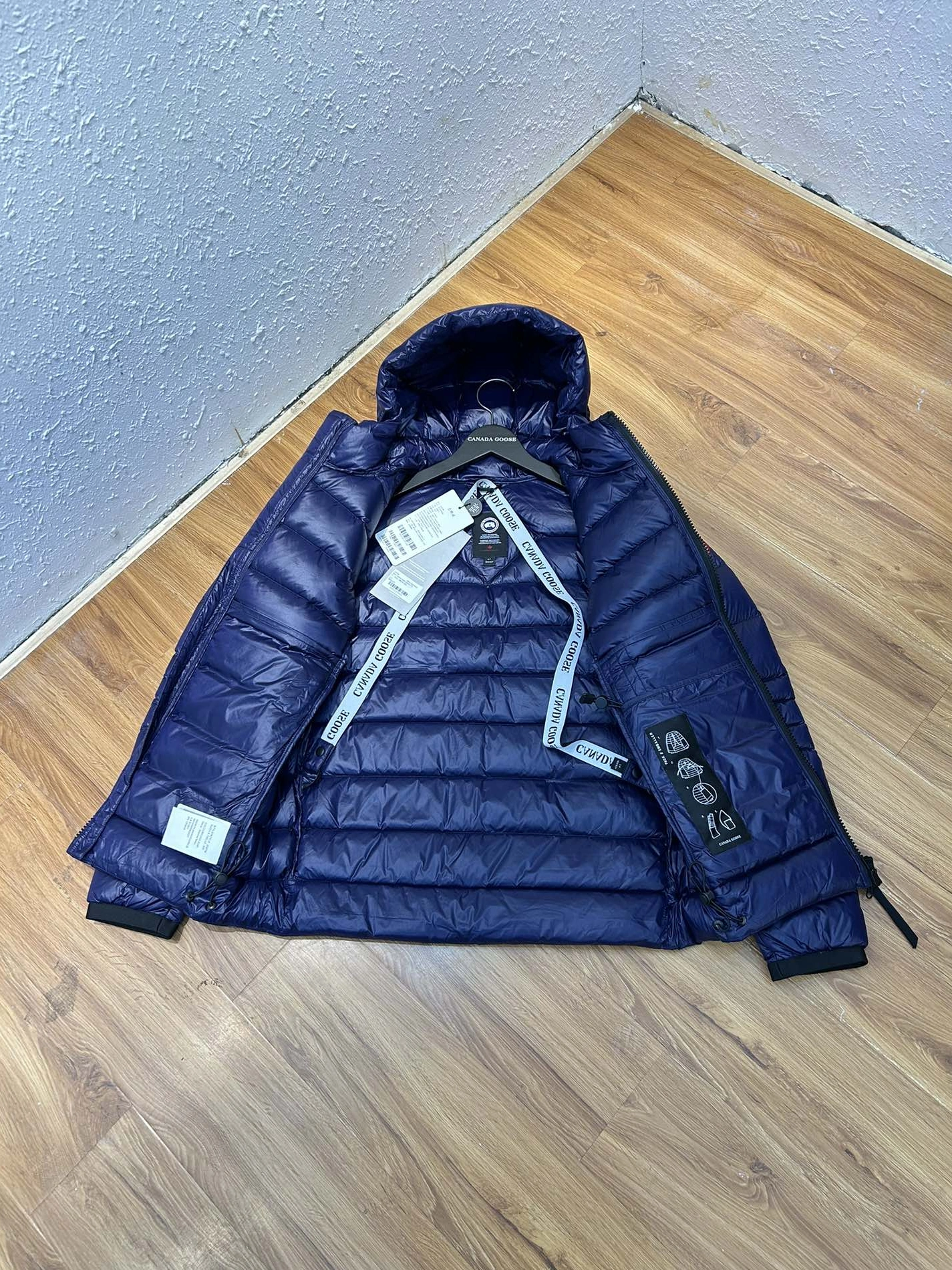 DailyWear 4828 Canada Goose Down Feather Coat Long Sleeved For Unisex