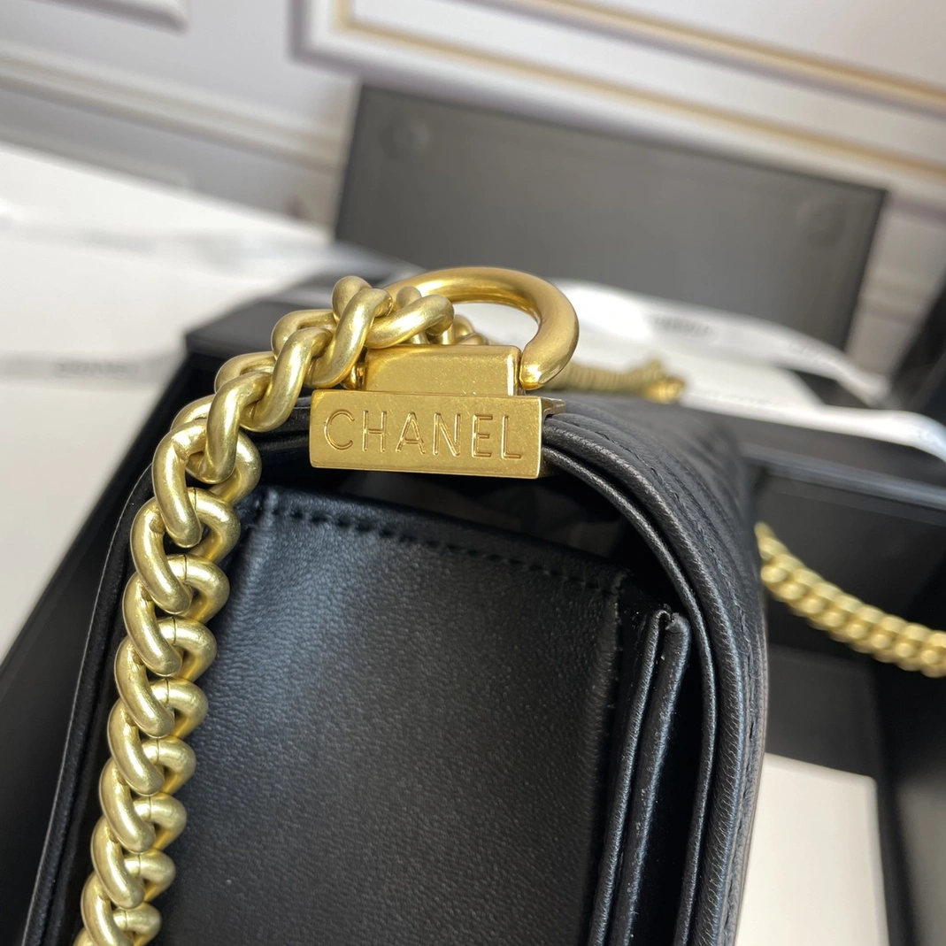 DailyWear 5001 Chanel AAA Quality Messenger Bags For Women