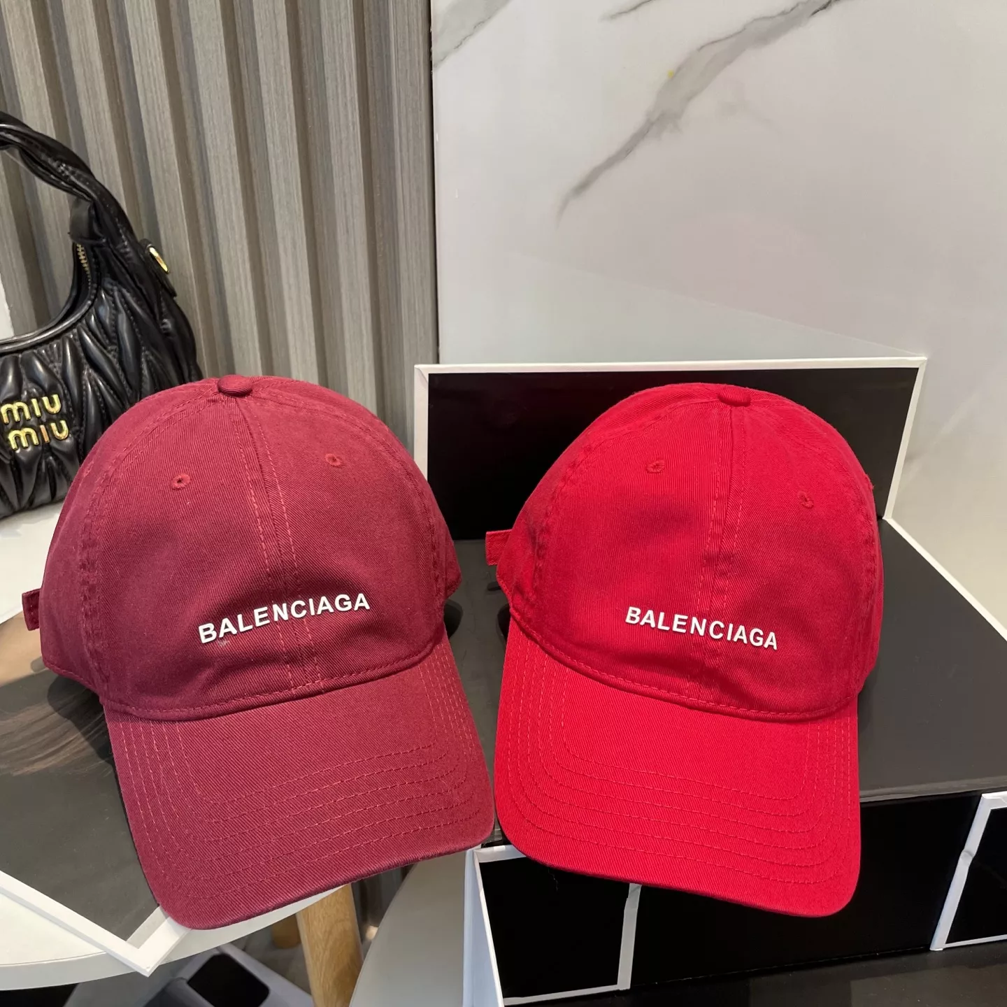 DailyWear 5018 Balenciaga Caps