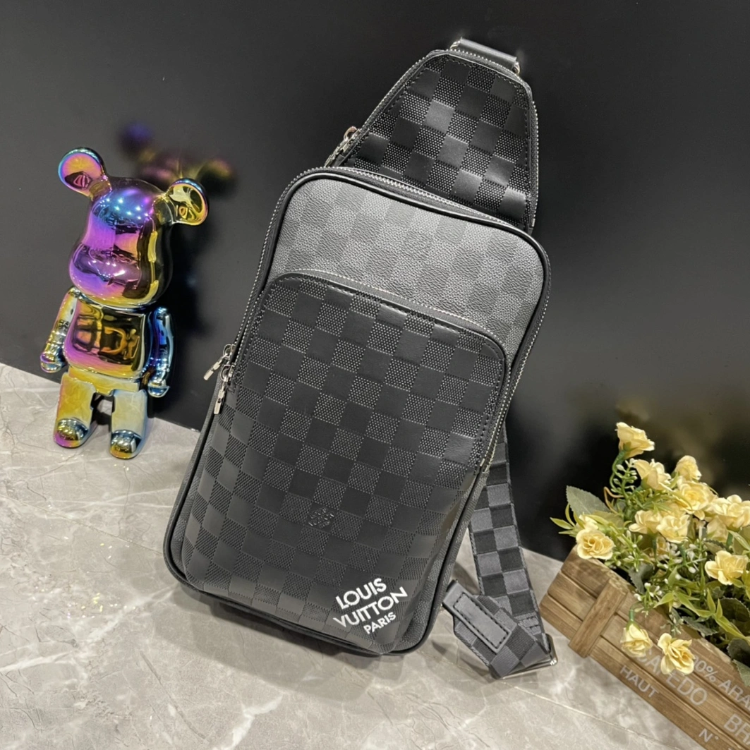 DailyWear 5055 Louis Vuitton AAA Man Messenger Bags