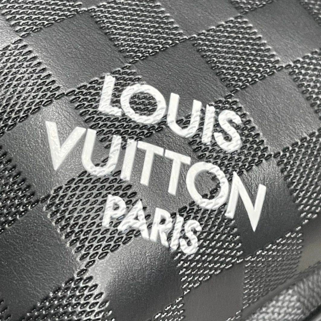 DailyWear 5055 Louis Vuitton AAA Man Messenger Bags