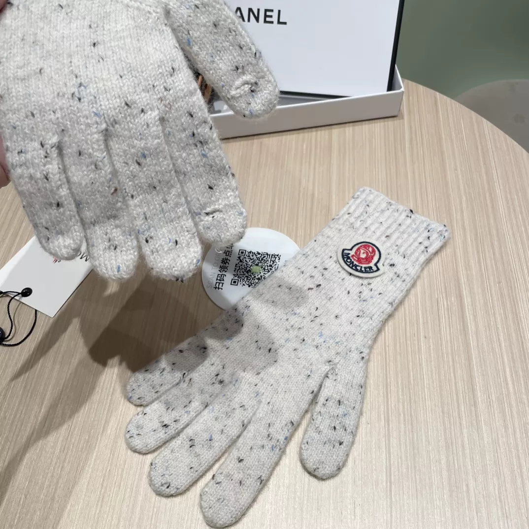 DailyWear 5351 Moncler Gloves