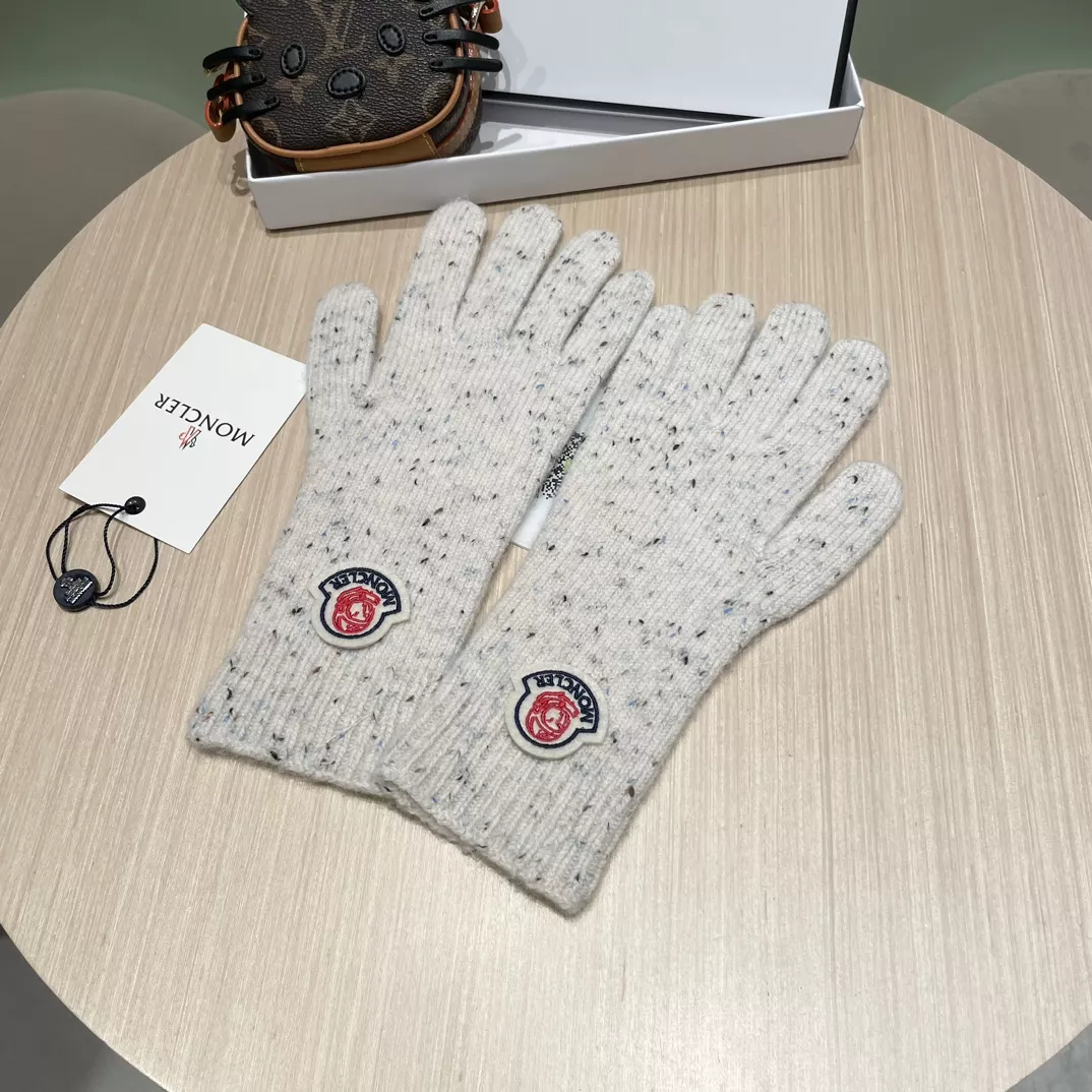 DailyWear 5351 Moncler Gloves
