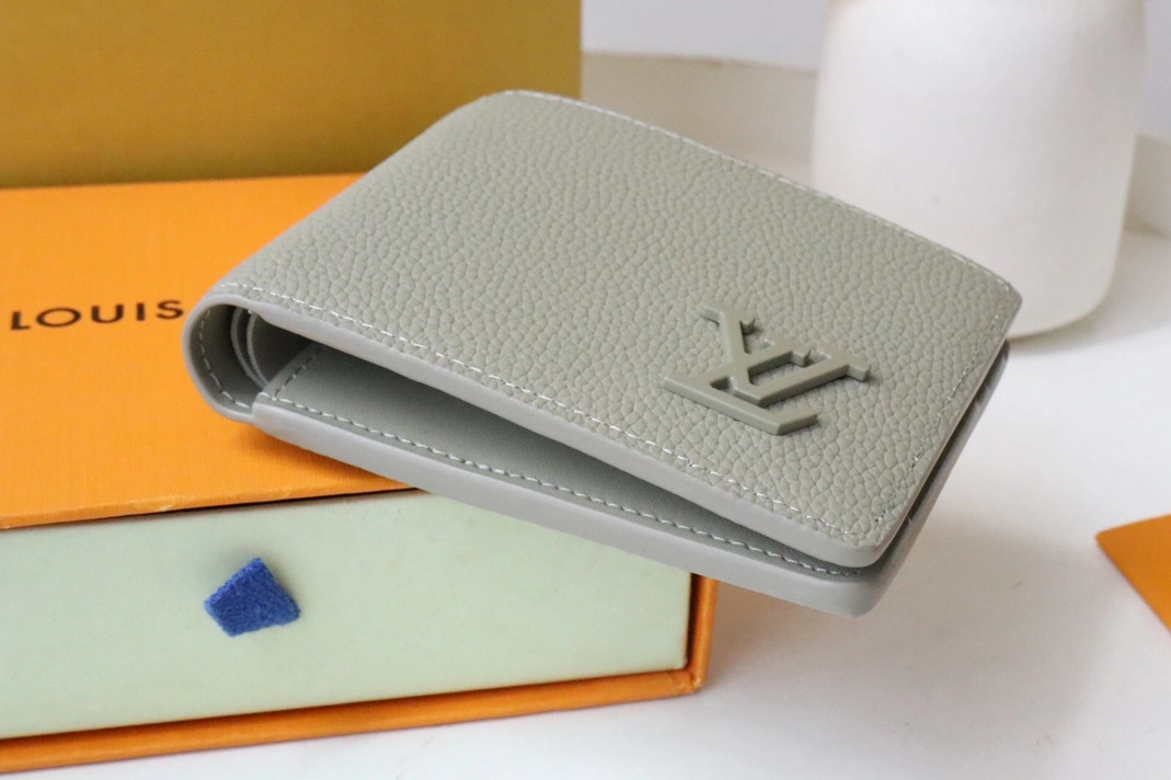 DailyWear 5356 Louis Vuitton AAA Quality Wallets