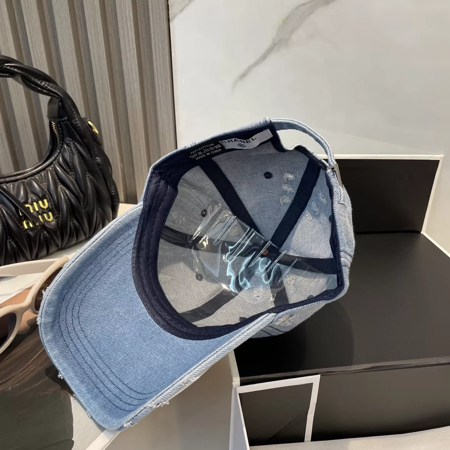 DailyWear 5369 Chanel Caps