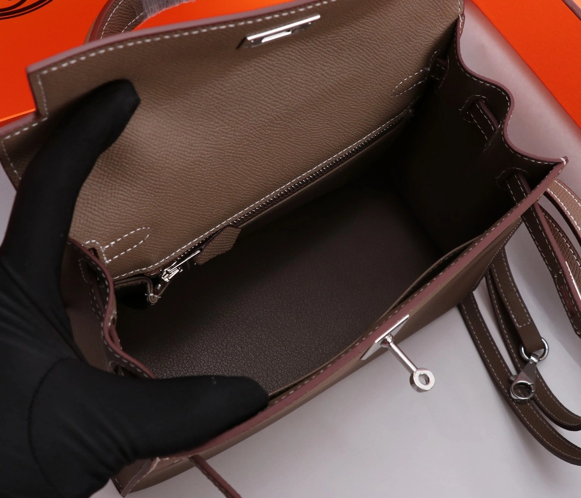 DailyWear 5601 Hermes AAA Quality Handbags For Women