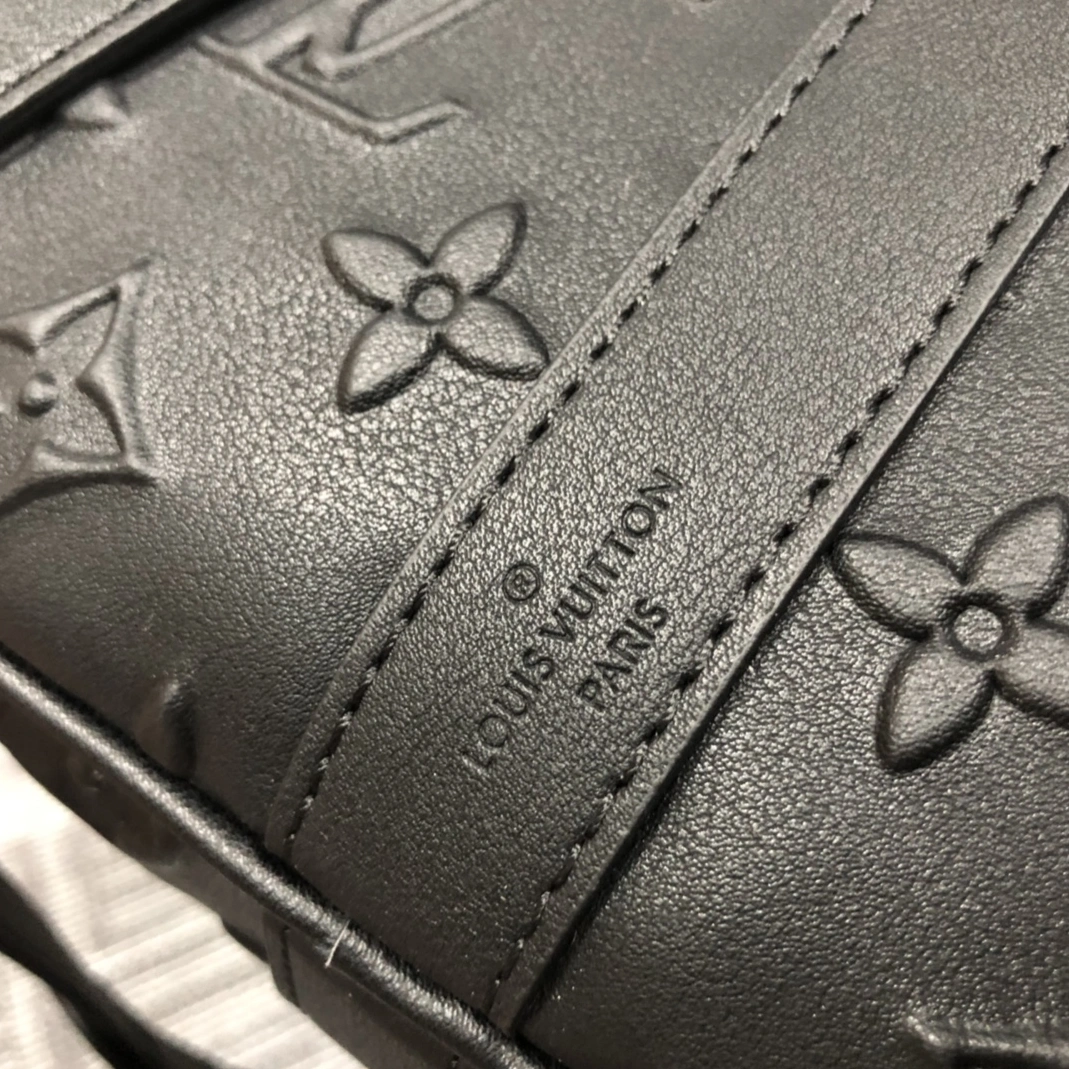 DailyWear 5633 Louis Vuitton Travel Bags