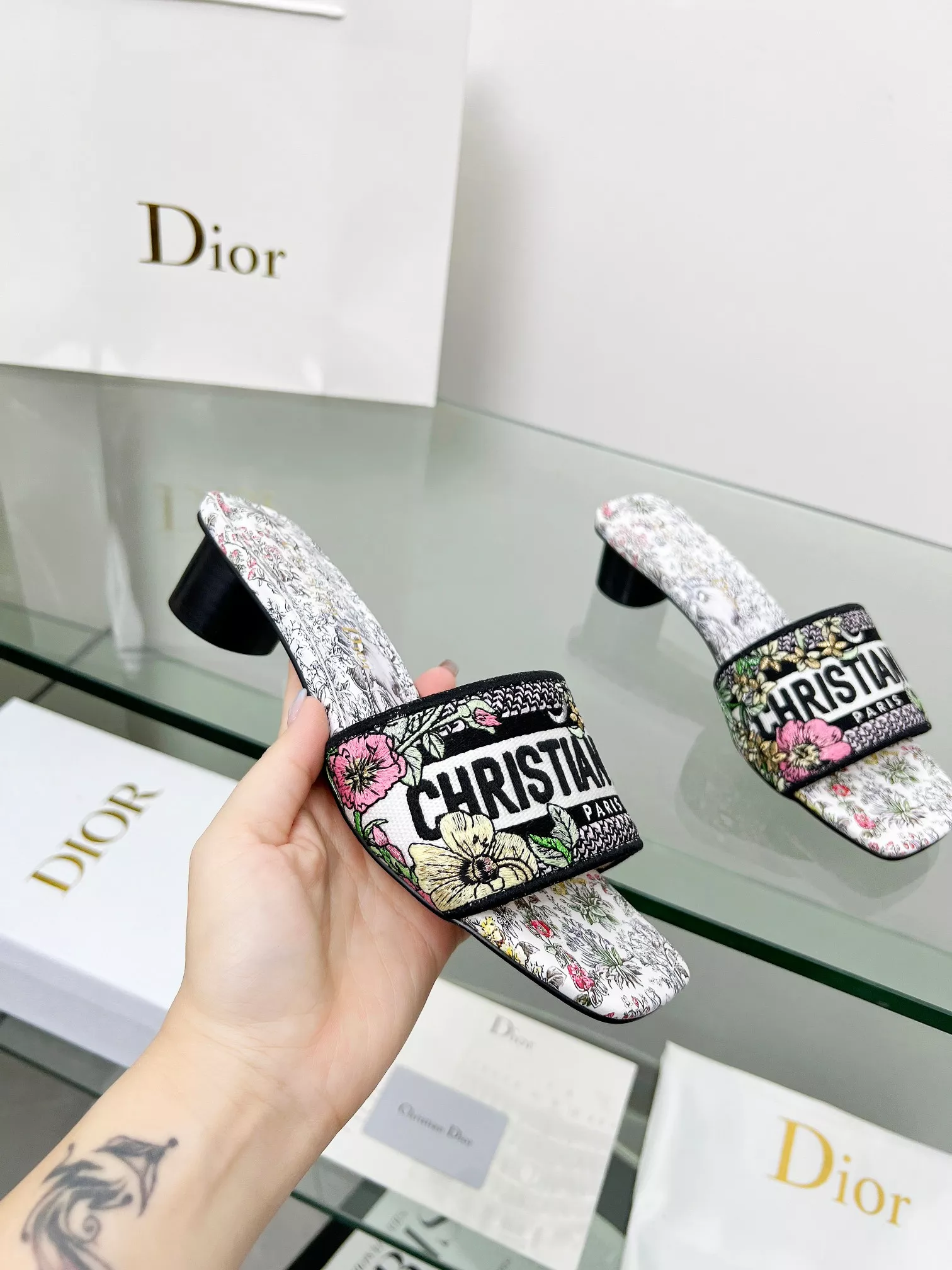 DailyWear 5703 Christian Dior Slippers For Women
