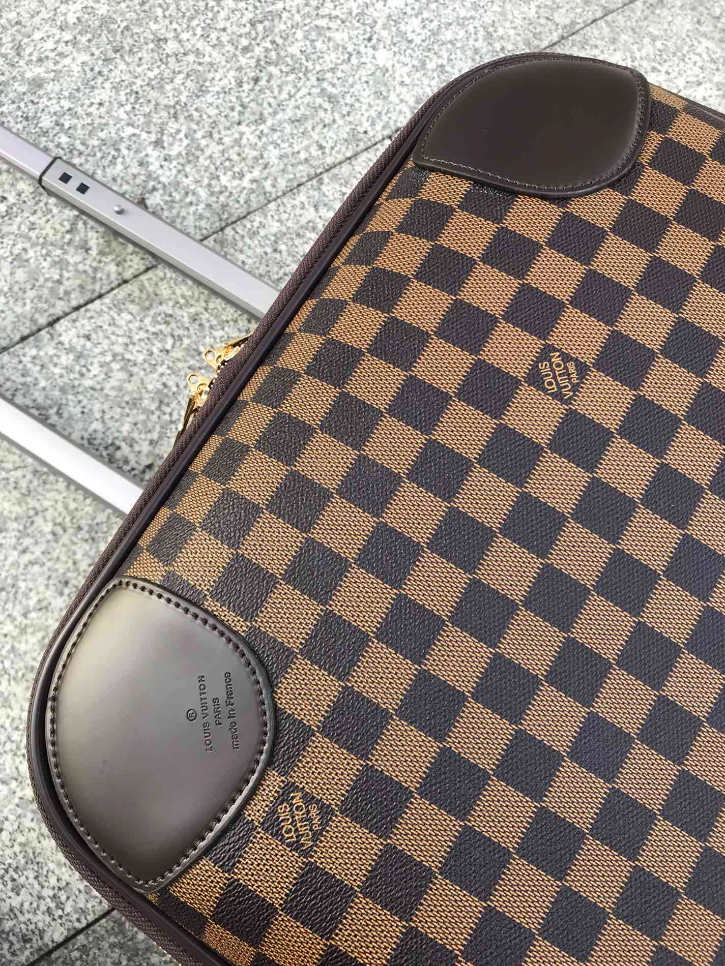 DailyWear 5814 Louis Vuitton Luggage