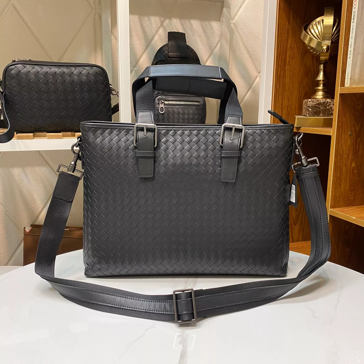 DailyWear 6233 Bottega Veneta AAA Man Handbags