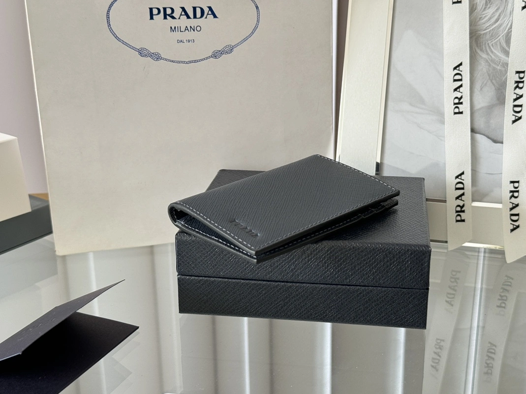 DailyWear 688 Prada AAA Quality Card Case In Navy