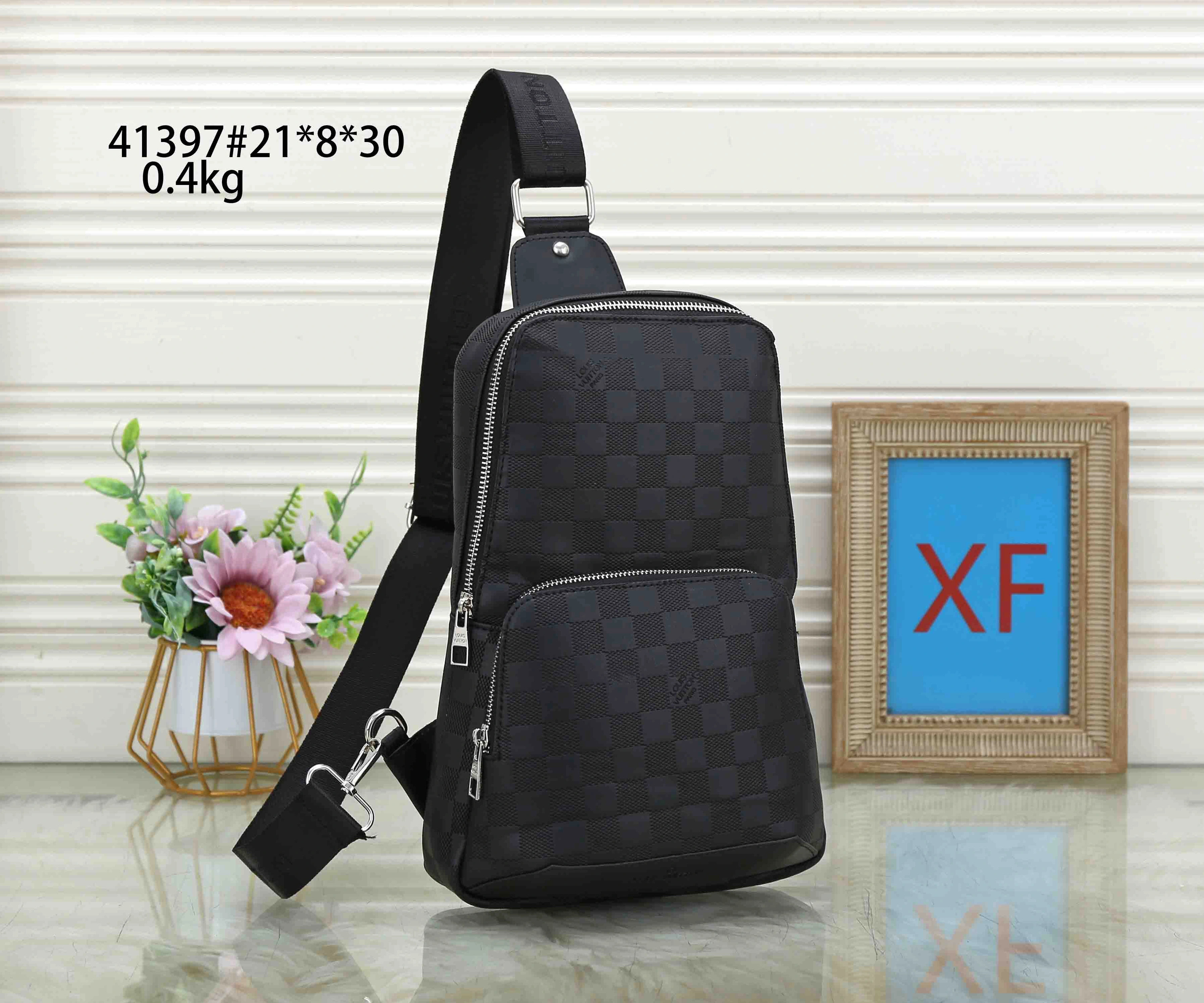 DailyWear 6891 Louis Vuitton Messenger Bags For Men
