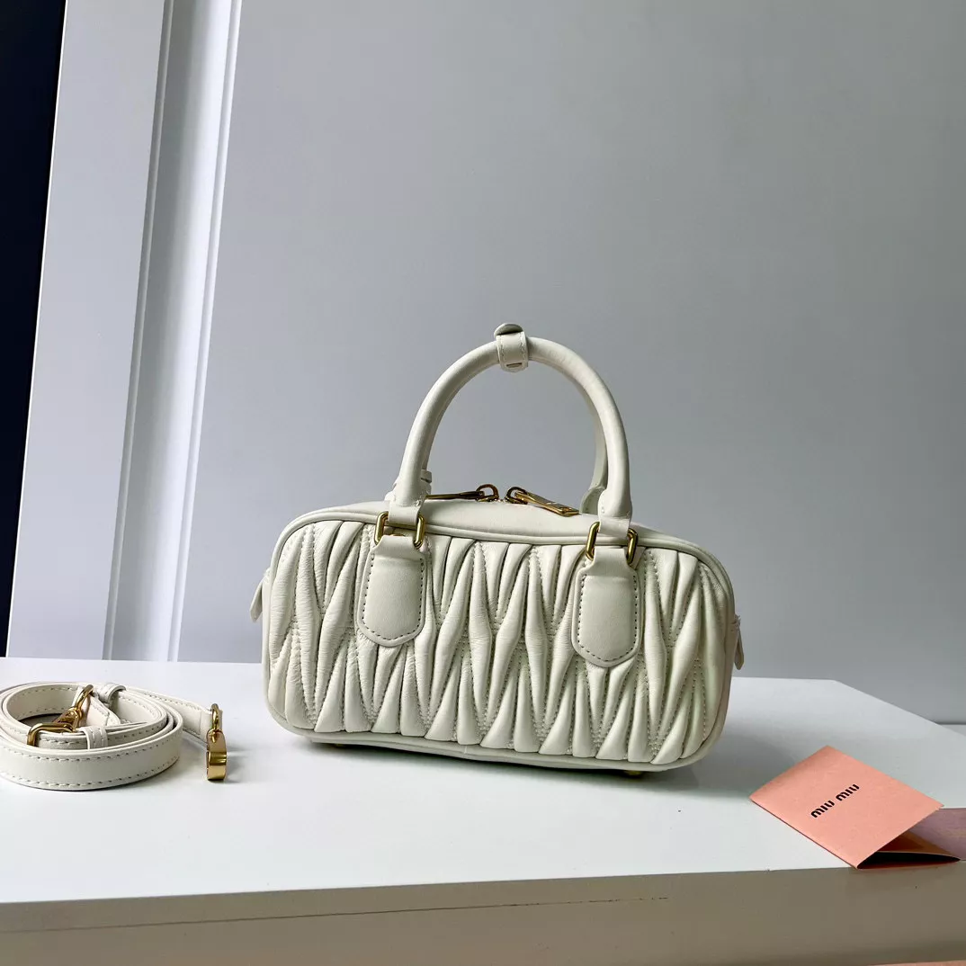 DailyWear 6975 MIU MIU AAA Quality Handbags For Women