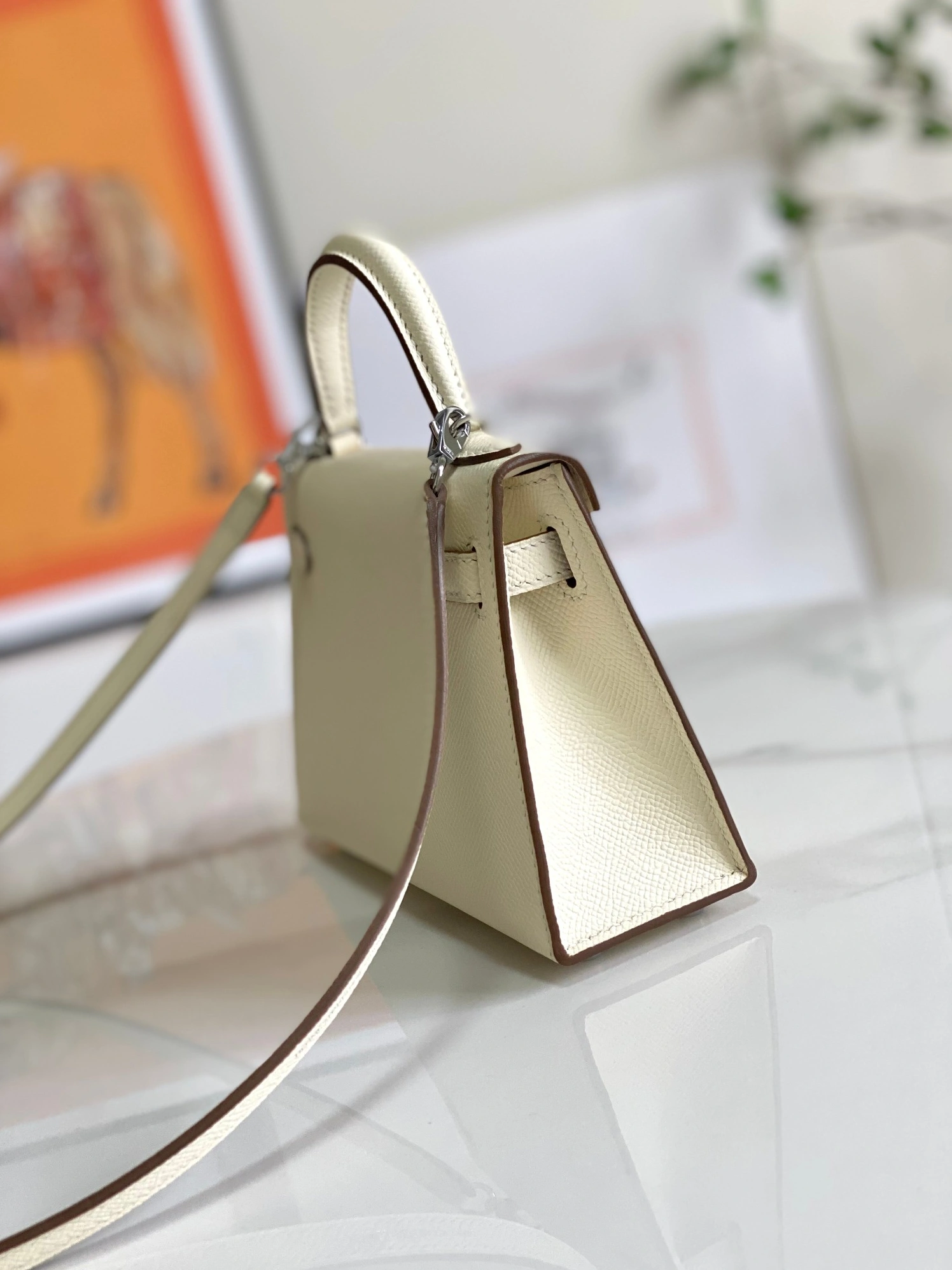 DailyWear 7015 Hermes AAA Quality Messenger Bags For Women