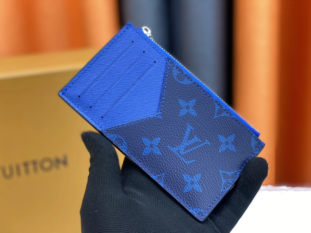 DailyWear 7086 Louis Vuitton AAA Quality Card Case For Unisex