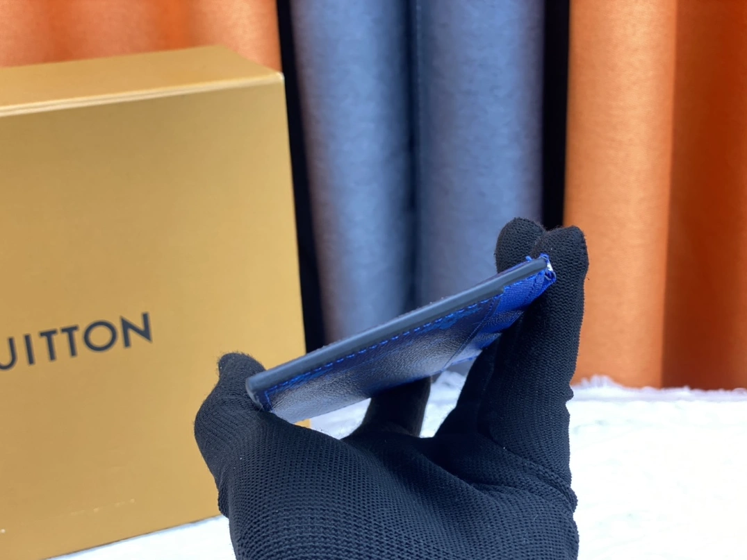 DailyWear 7086 Louis Vuitton AAA Quality Card Case For Unisex