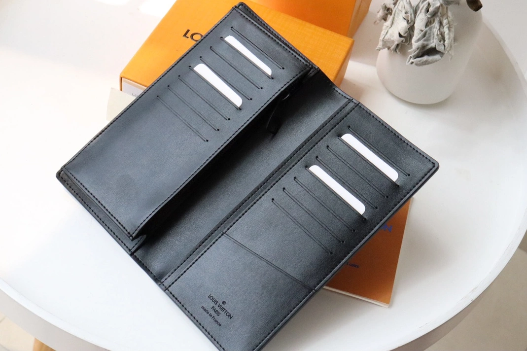 DailyWear 7200 Louis Vuitton AAA Man Wallets
