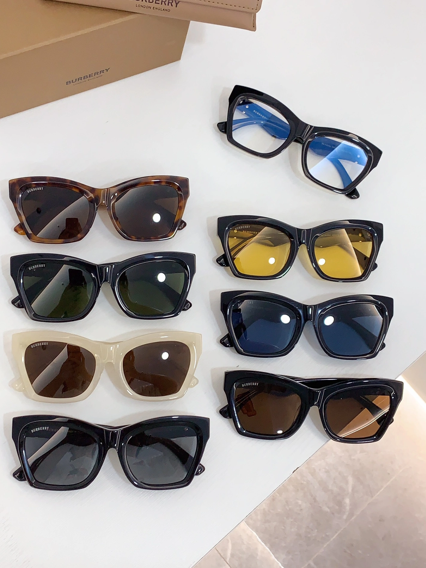 DailyWear 7286 Burberry AAA Quality Sunglasses