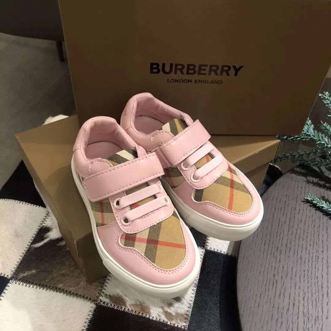 DailyWear 7343 Burberry Kids' Shoes