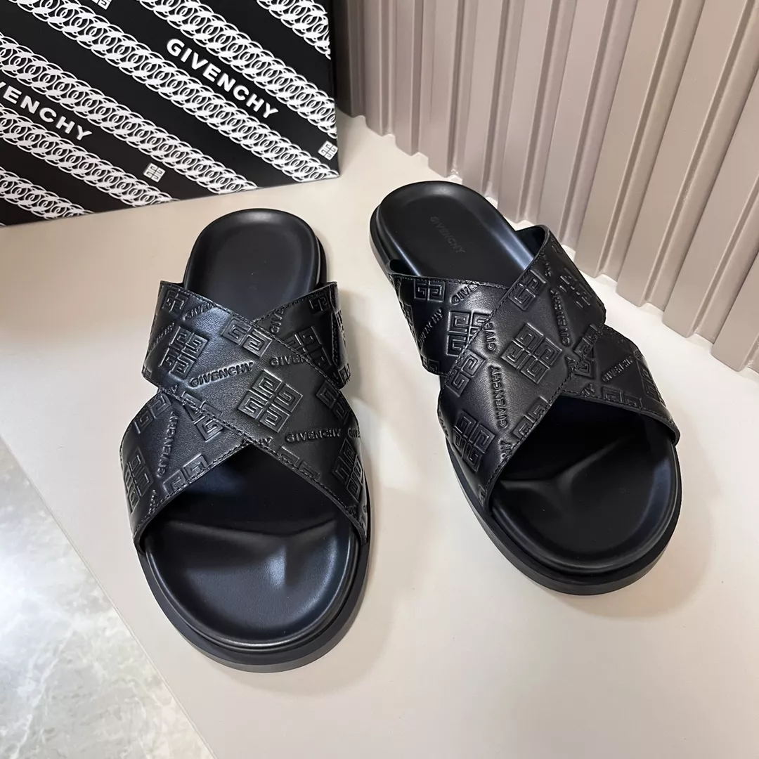 DailyWear 7404 Givenchy Slippers For Men