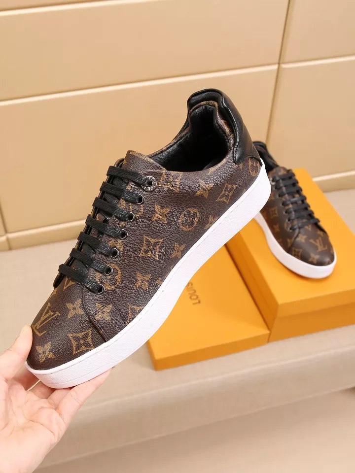 DailyWear 7465 Louis Vuitton Casual Shoes For Men