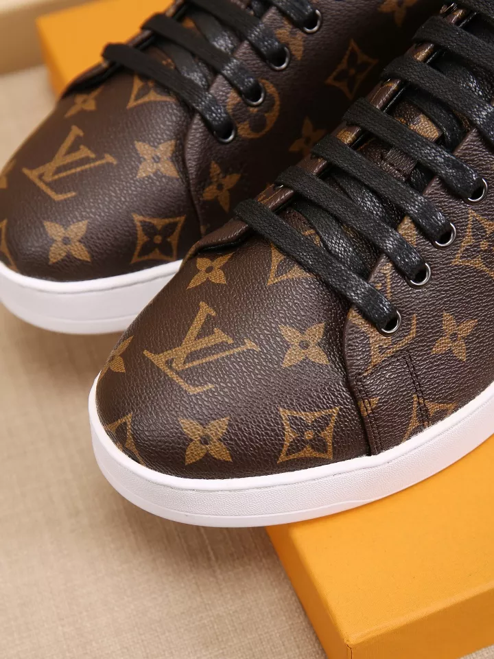 DailyWear 7465 Louis Vuitton Casual Shoes For Men