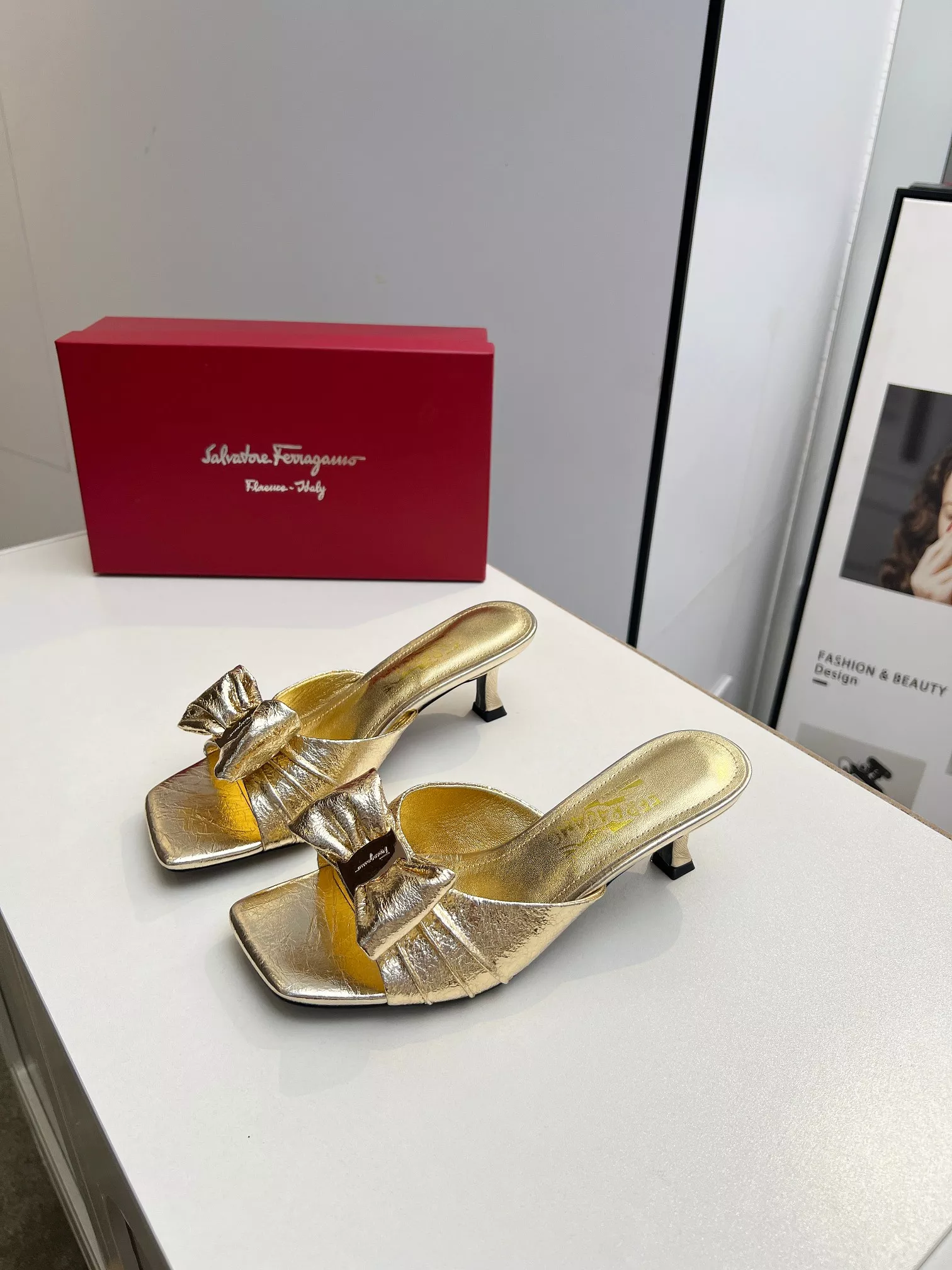 DailyWear 7495 Salvatore Ferragamo Slippers For Women