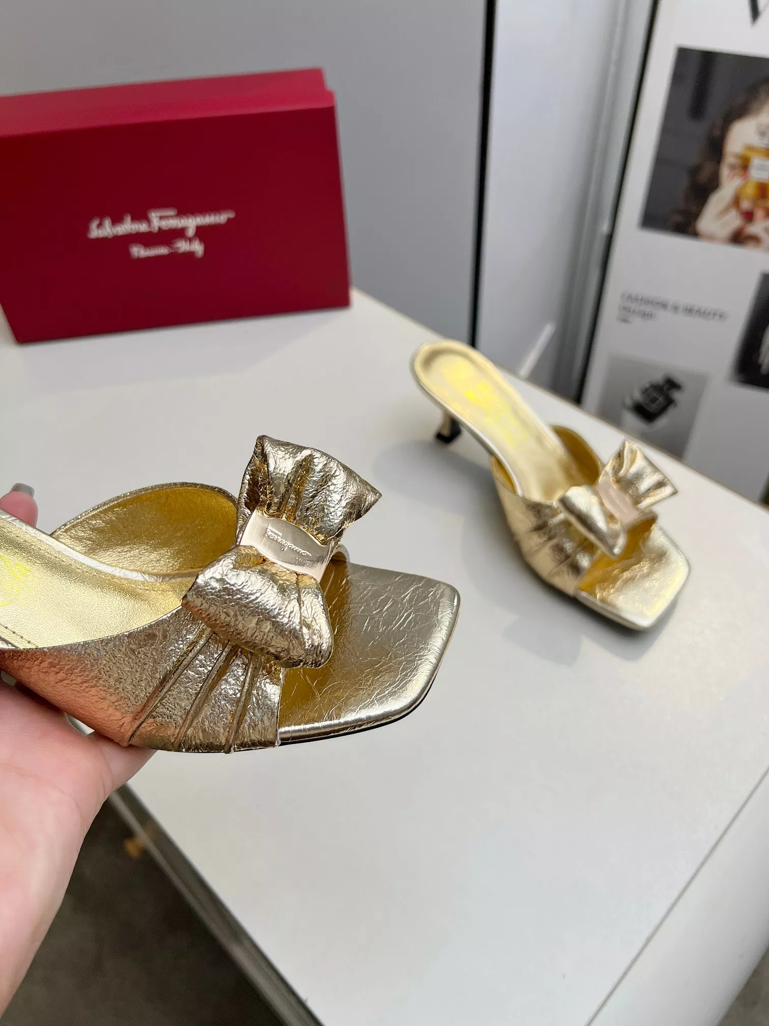 DailyWear 7495 Salvatore Ferragamo Slippers For Women
