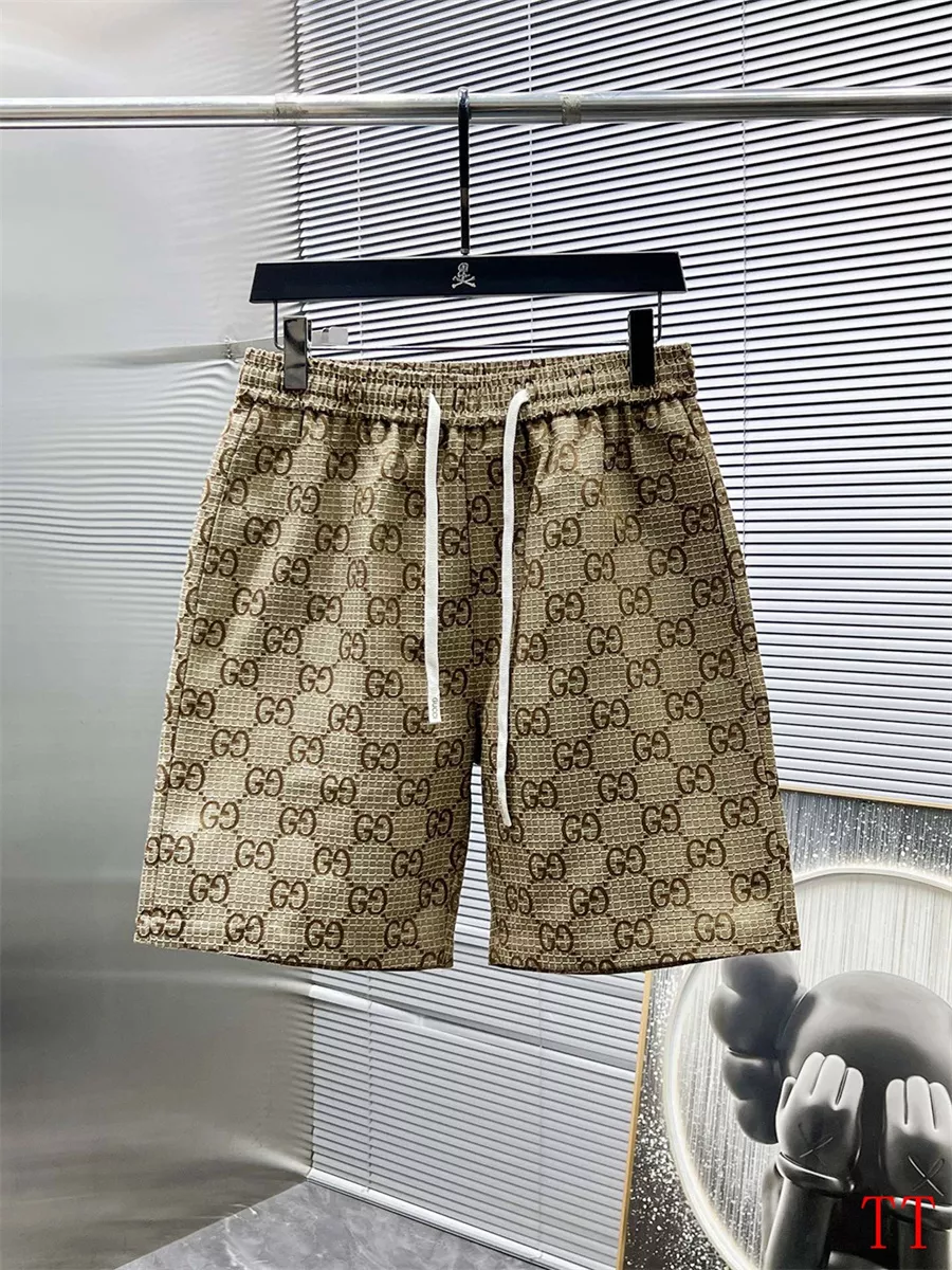 DailyWear 7846 Gucci Tracksuits Short Sleeved For Men