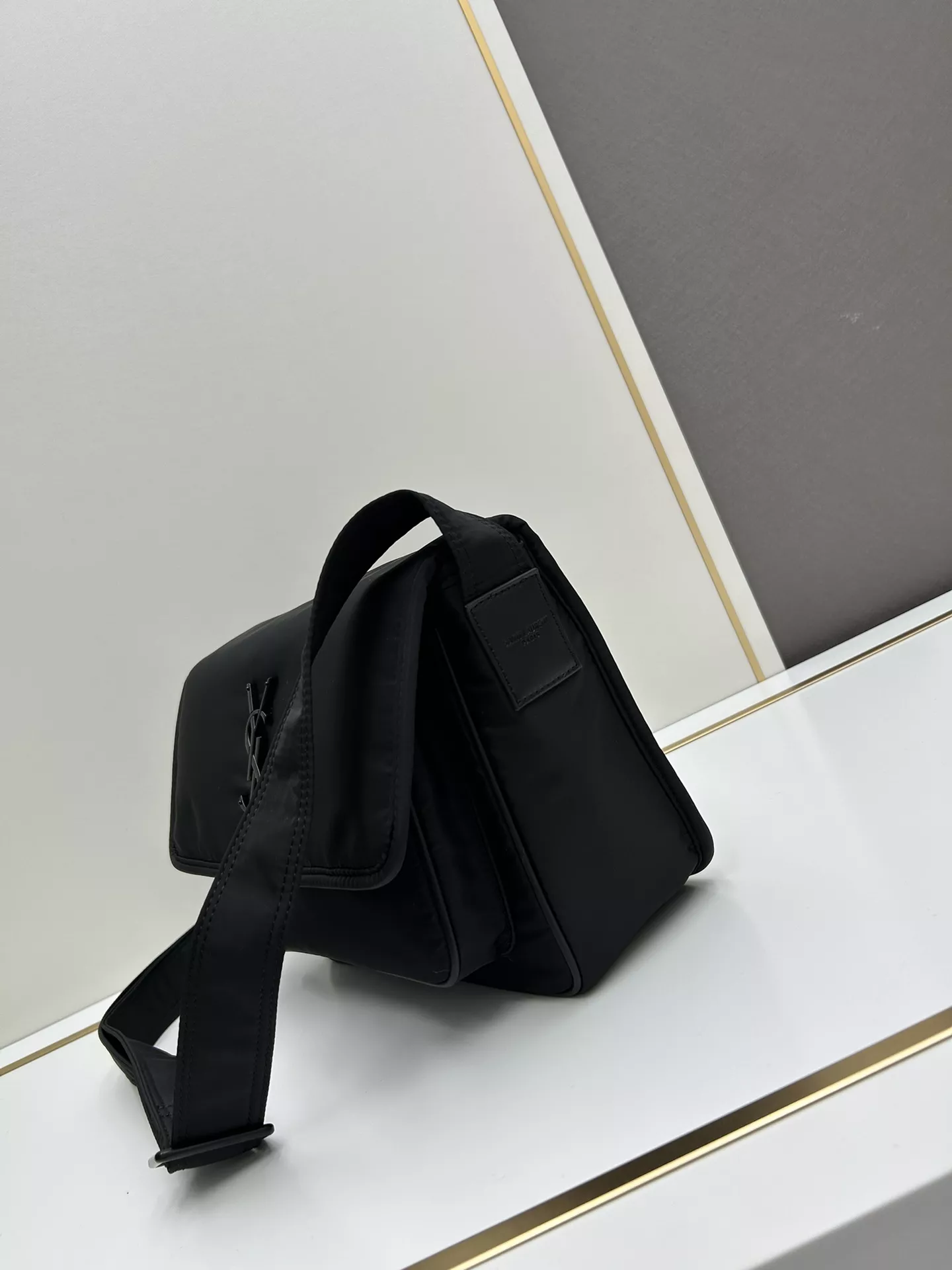 DailyWear 791 Yves Saint Laurent YSL AAA Quality Messenger Bags For Unisex