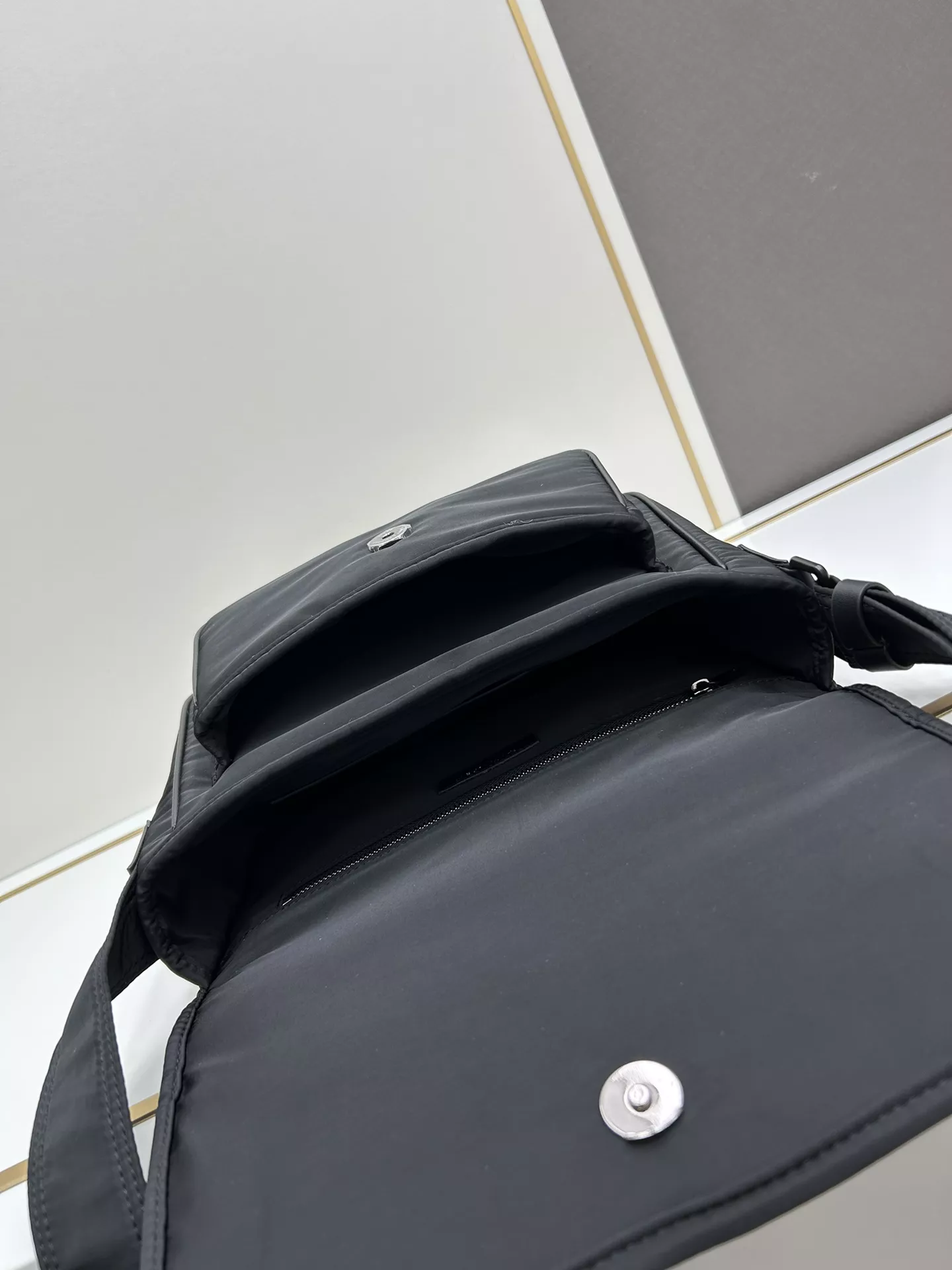 DailyWear 791 Yves Saint Laurent YSL AAA Quality Messenger Bags For Unisex