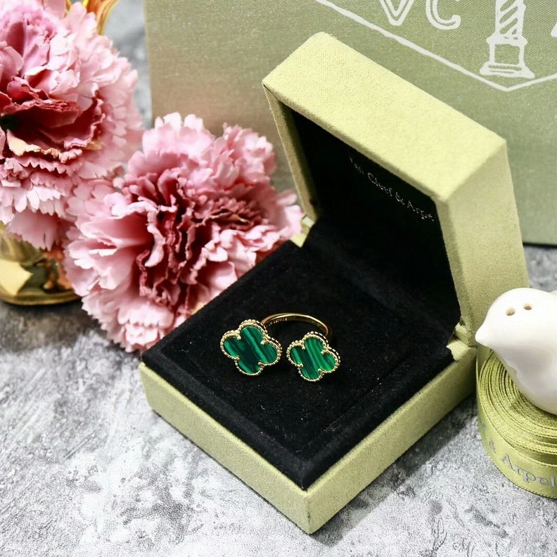 DailyWear 8042 Van Cleef & Arpels Rings For Women
