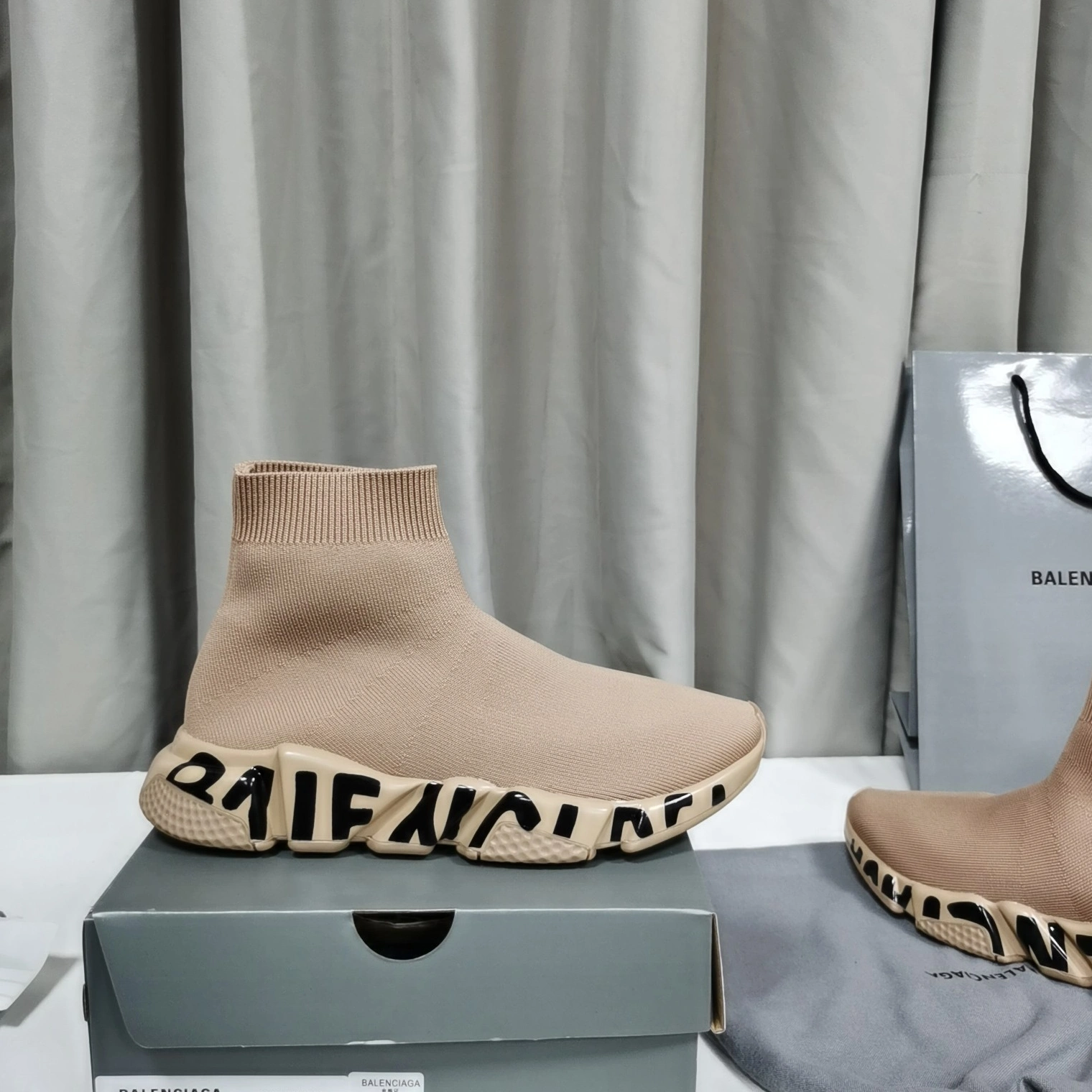 DailyWear 8111 Balenciaga Boots For Men