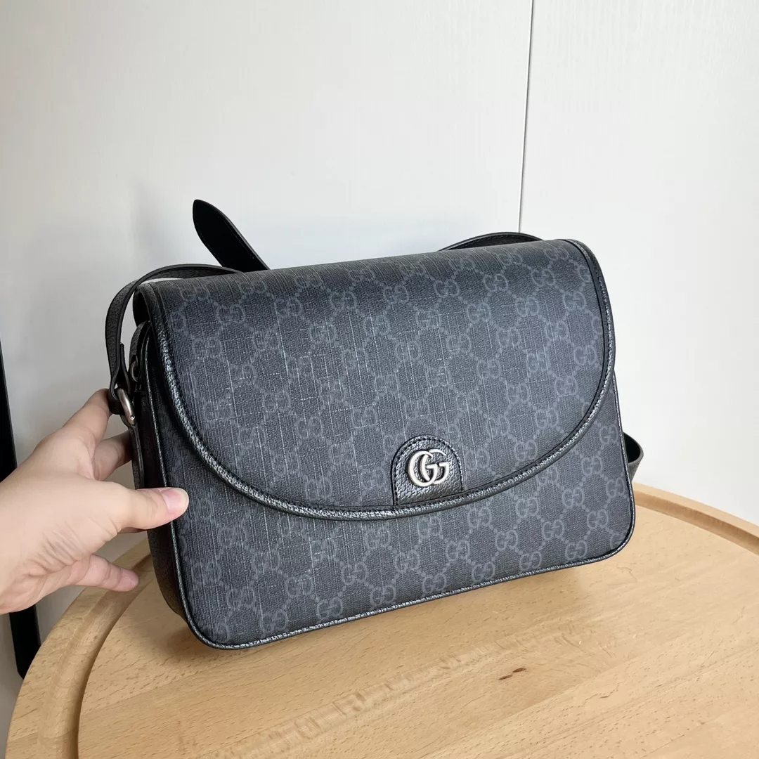 DailyWear 8117 Gucci AAA Quality Messenger Bags For Unisex