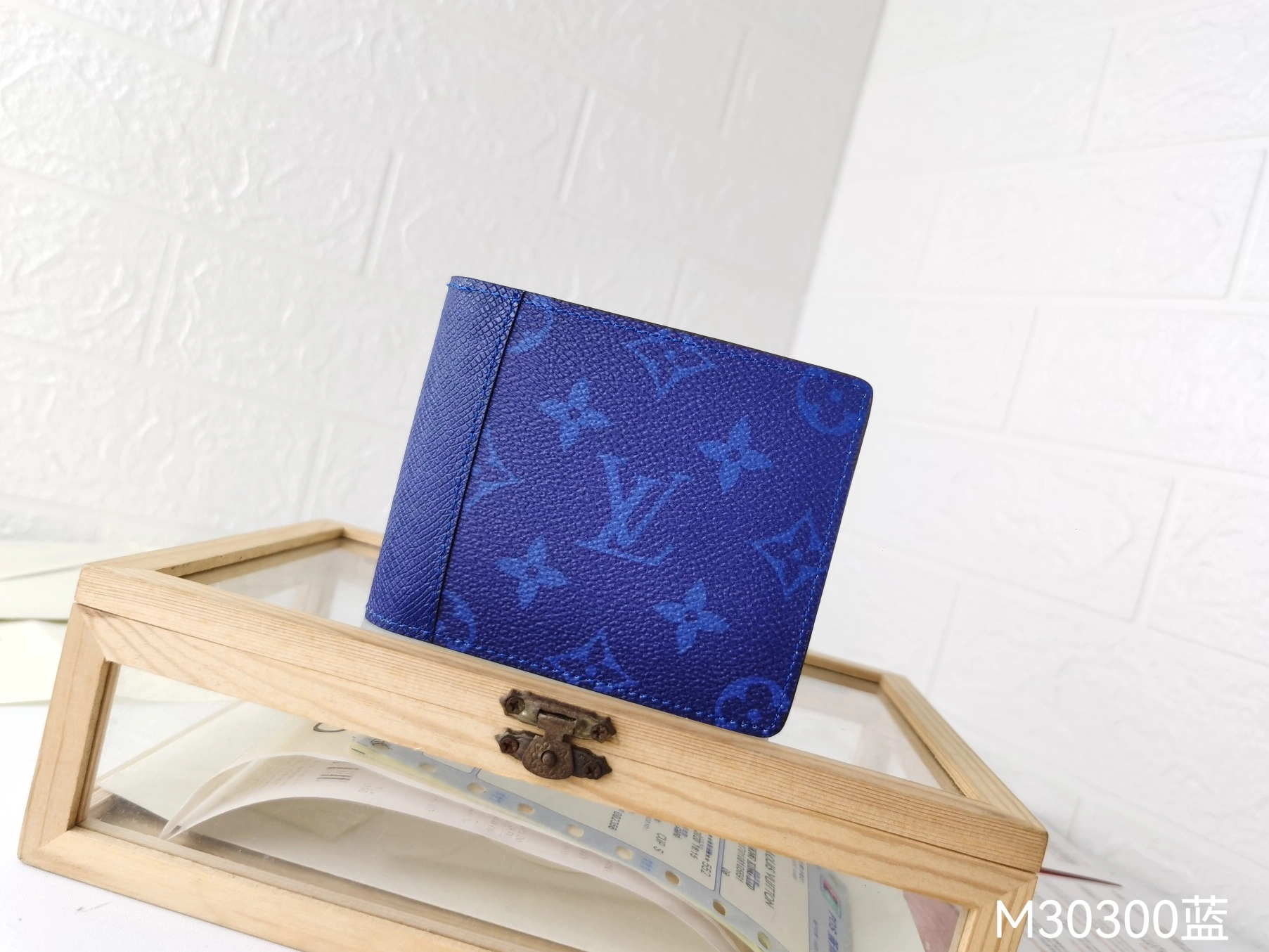DailyWear 8143 Louis Vuitton LV Wallets For Unisex
