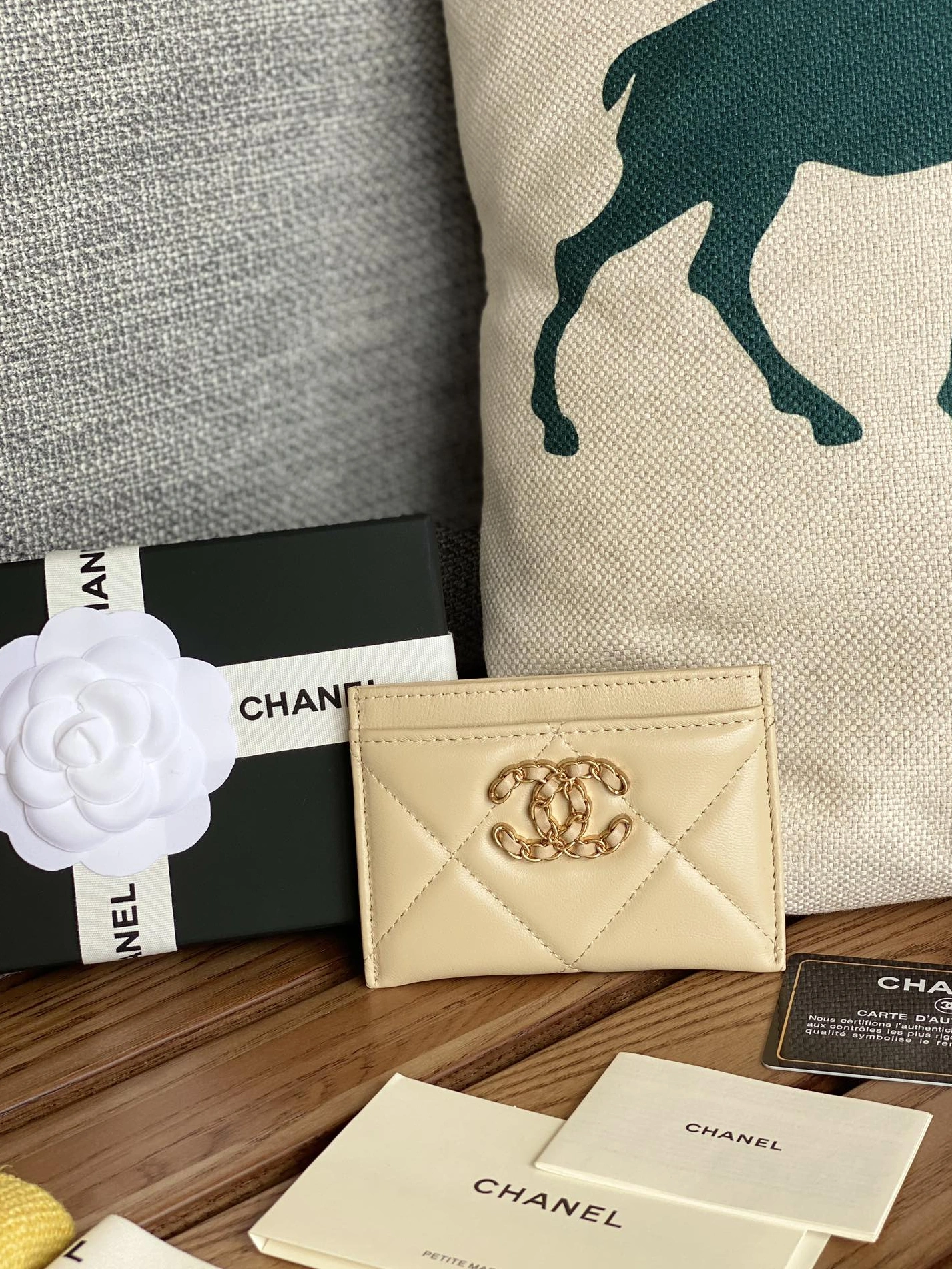 DailyWear 8431 Chanel Card Case