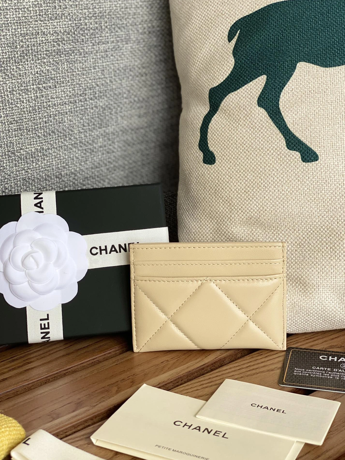 DailyWear 8431 Chanel Card Case