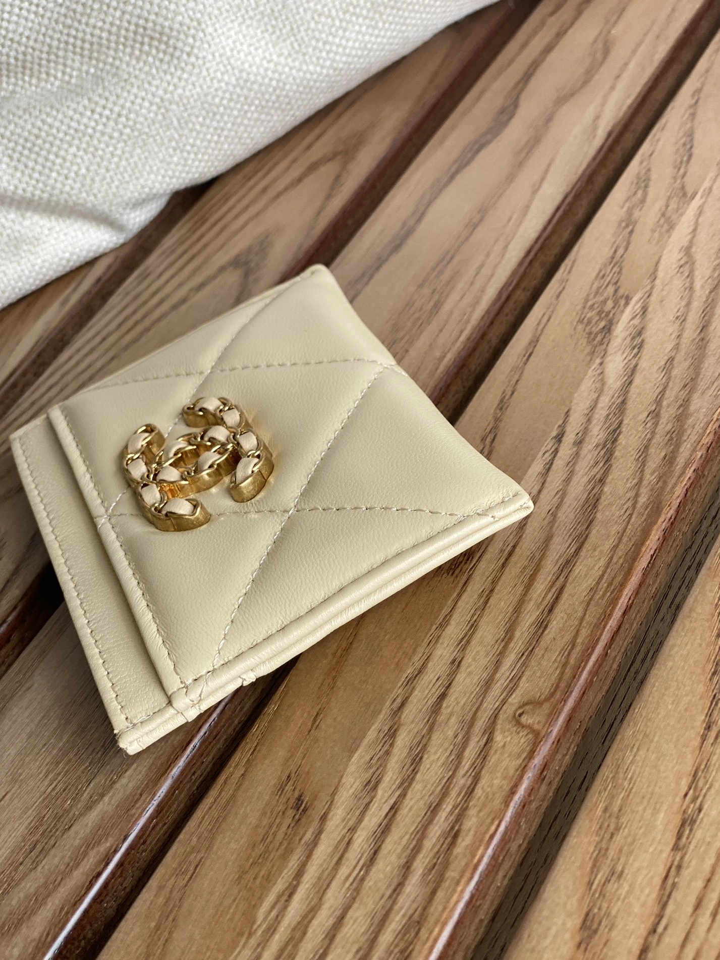 DailyWear 8431 Chanel Card Case