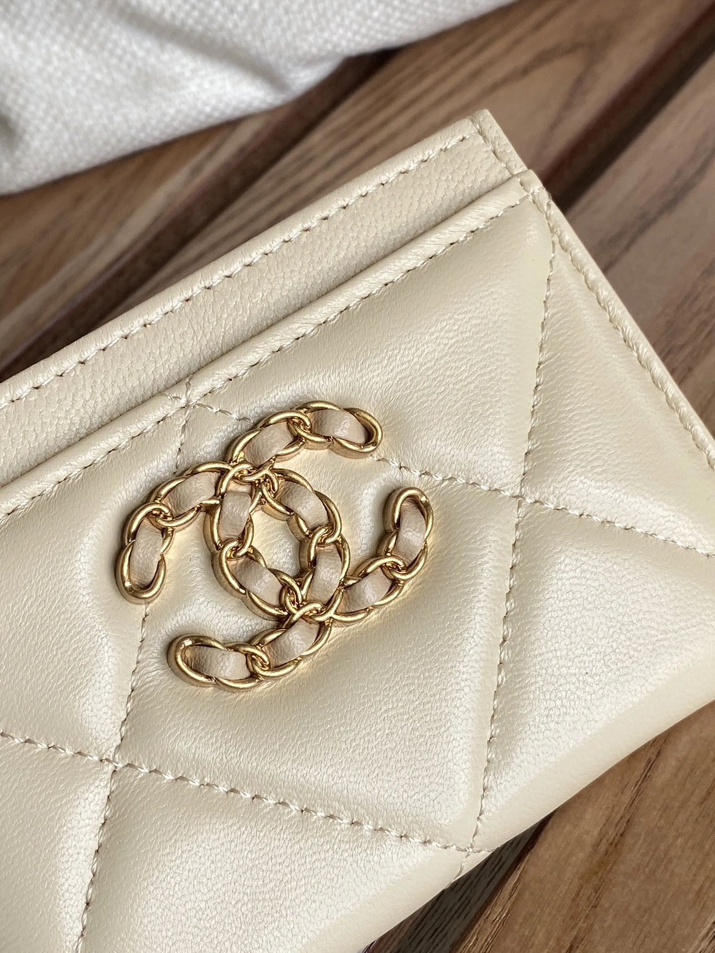 DailyWear 8431 Chanel Card Case
