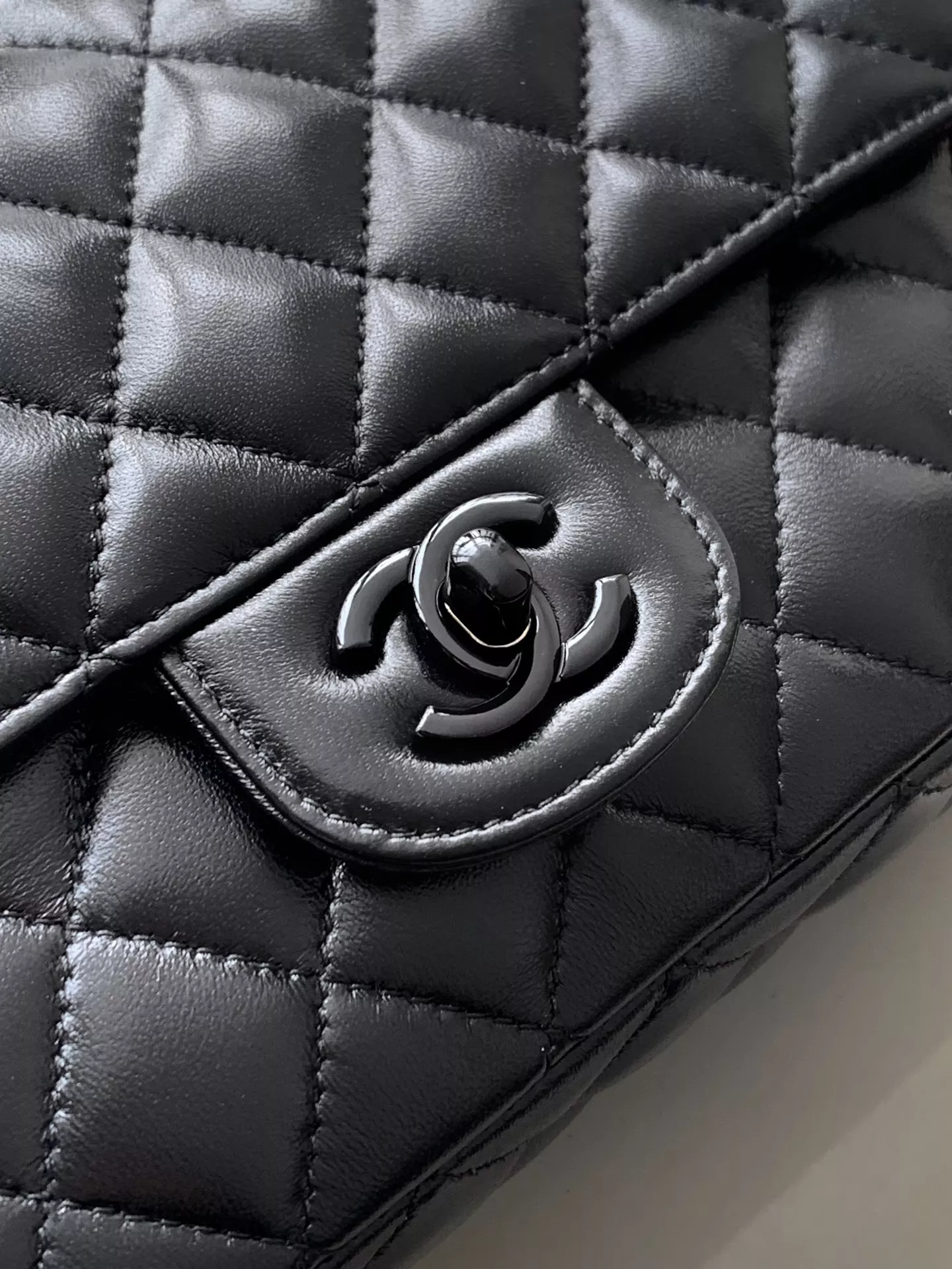 DailyWear 8616 Chanel AAA Quality Messenger Bags For Women
