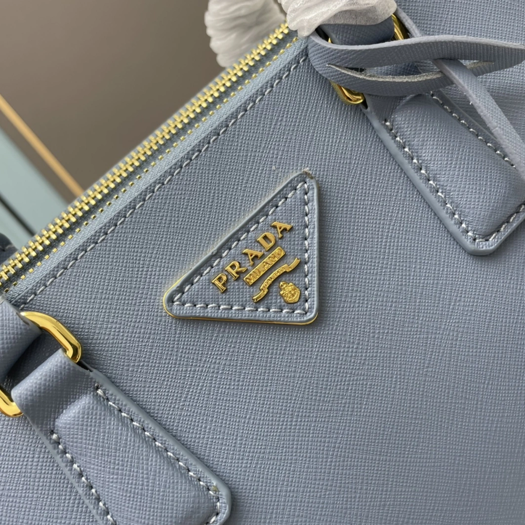 DailyWear 8642 Prada AAA Quality Handbags For Women