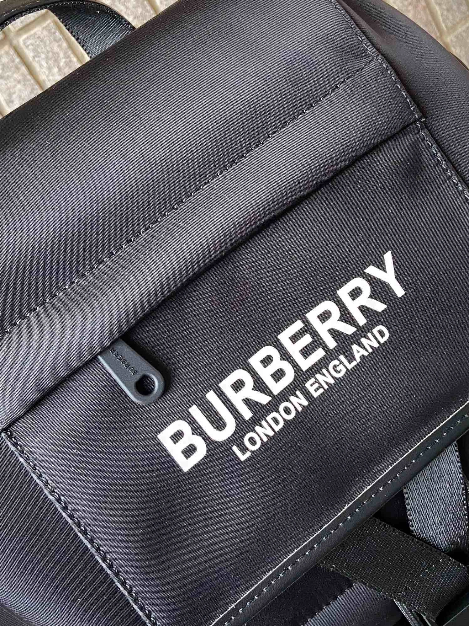 DailyWear 8903 Burberry AAA Quality Backpacks For Unisex
