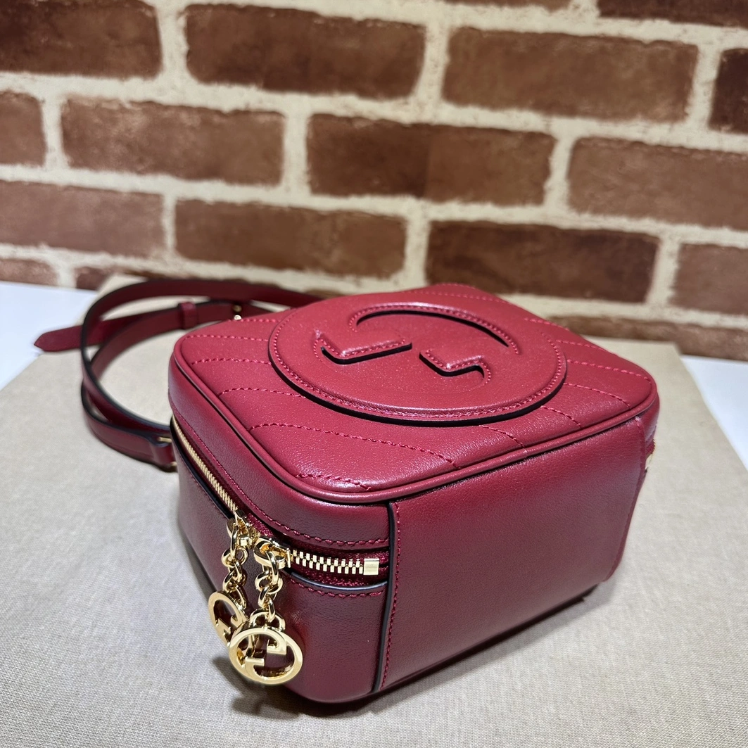 DailyWear 9004 Gucci AAA Quality Messenger Bags For Women