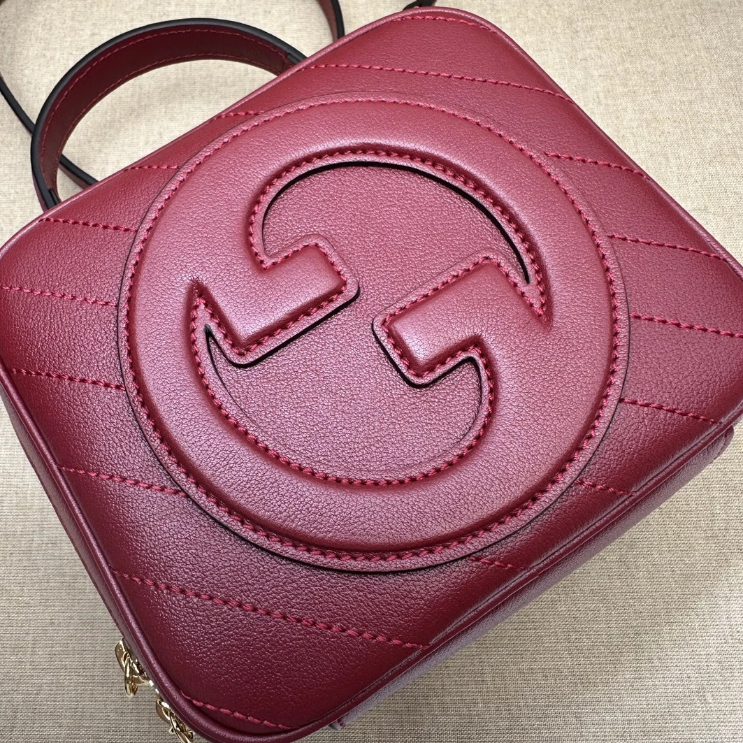 DailyWear 9004 Gucci AAA Quality Messenger Bags For Women